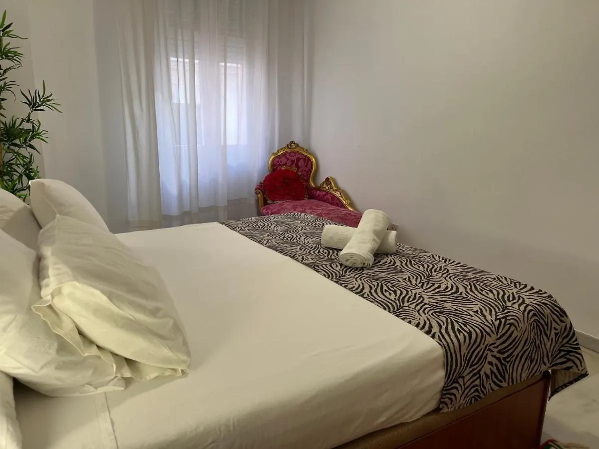 Very Nice Apartament. City Center. Private Parking Seville